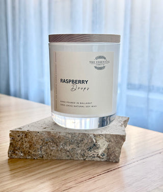 RASPBERRY DROPS SIGNATURE CANDLE