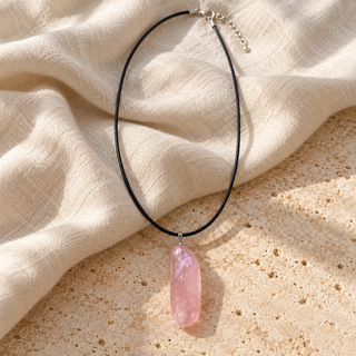 CRYSTAL POINT NECKLACE