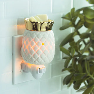 CANDLE WARMERS PLUGGABLE PINEAPPLE