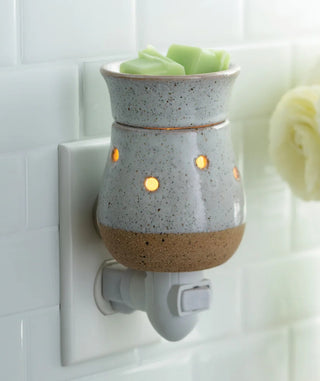 Rustic White Pluggable Warmer