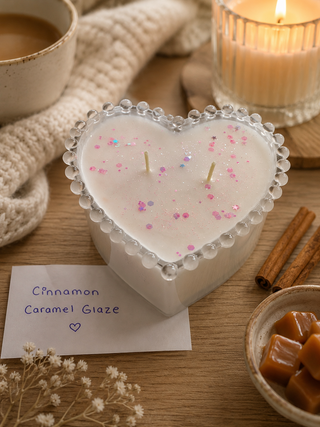 CINNAMON CARAMEL GLAZE - FROSTED WHITE HEART CANDLE
