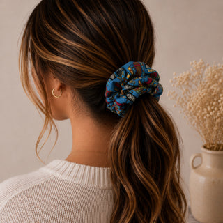 BOOK - HAIR SCRUNCHIE