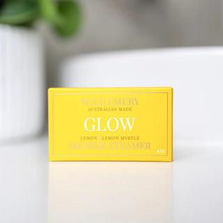 GLOW SHOWER STREAMER