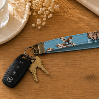 COWBOY HAT HIGHLAND COW KEY WRISTLET