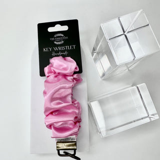 PASTEL PINK - KEY WRISTLET