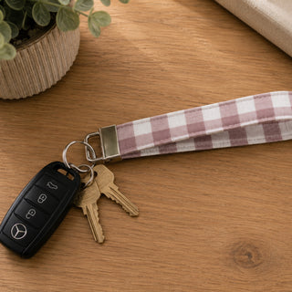 DUSTY PINK GINGHAM KEY WRISTLET