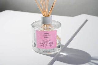 BLACK RASPBERRY AND VANILLA - REED DIFFUSER