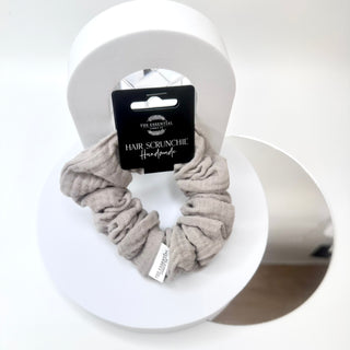 GREY MUSLIN SCRUNCHIE