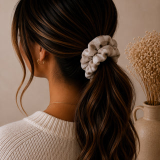 BEIGE GINGAHM - HAIR SCRUNCHIE