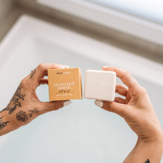 GRAPEFRUIT AND MIMOSA