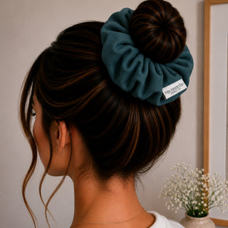 GREEN VELVET - HAIR SCRUNCHIE