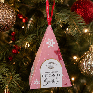 BAUBLE - MISTLETOE KISSES