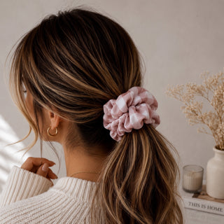 PINK GINGAHM - HAIR SCRUNCHIE
