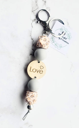 LOVE KEYRING