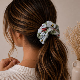 STRAWBERRY - HAIR SCRUNCHIE