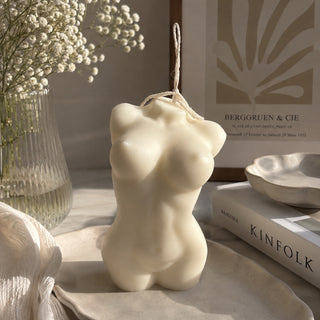 PROUD WOMAN TORSO CANDLE - LYCHEE AND GUAVA SORBET