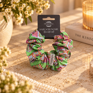 GINGER BREAD HOUSE SCRUNCHIE - GREEN