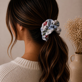 STRAWBERRY BLUE FLORAL - HAIR SCRUNCHIE