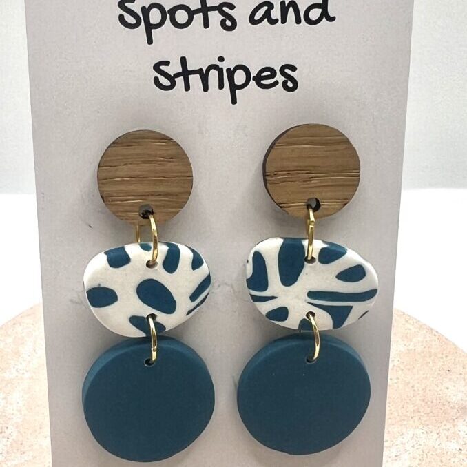 WOODEN AND NAVY BLUE DANGLES