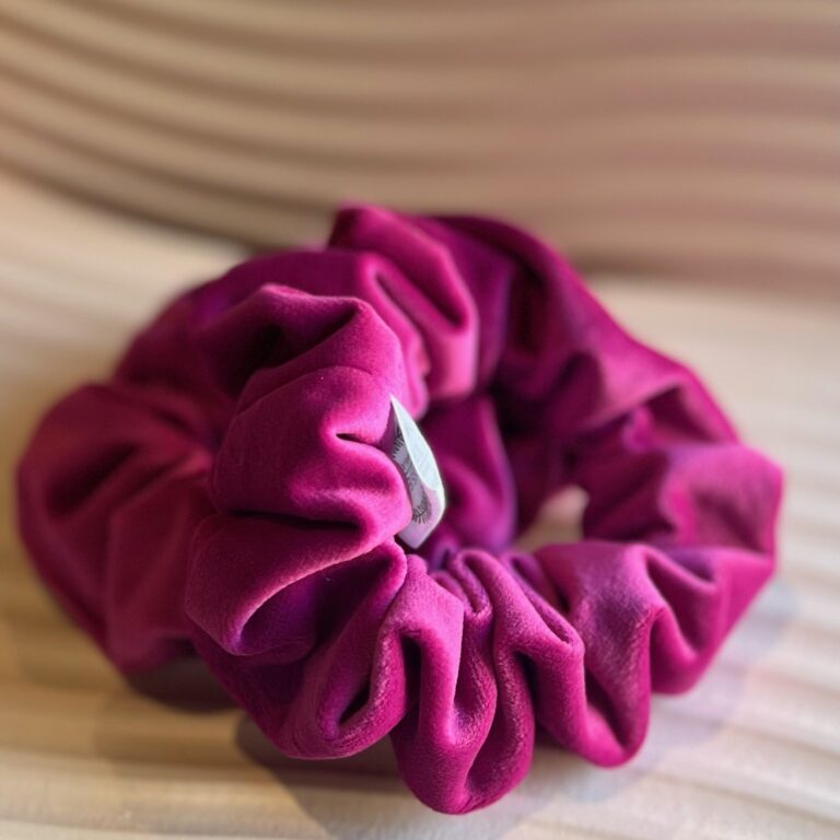 SCRUNCHIE- HOT PINK VELVET