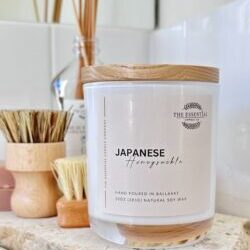 JAPANESE HONEYSUCKLE SIGNATURE CANDLE